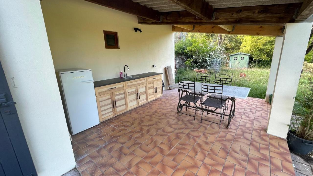 Hotel Le Cabanon Collobrières Zewnętrze zdjęcie