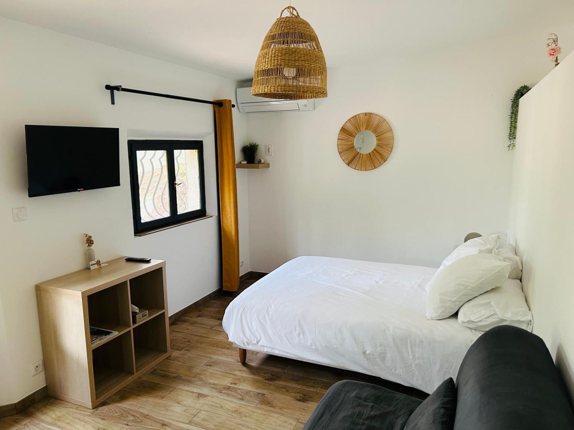 Hotel Le Cabanon Collobrières Zewnętrze zdjęcie