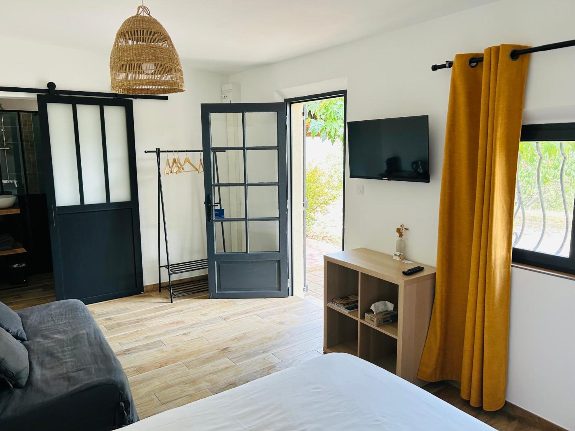Hotel Le Cabanon Collobrières Zewnętrze zdjęcie